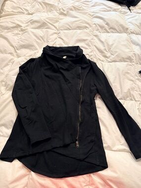 Unique lightweight jacket/sweater